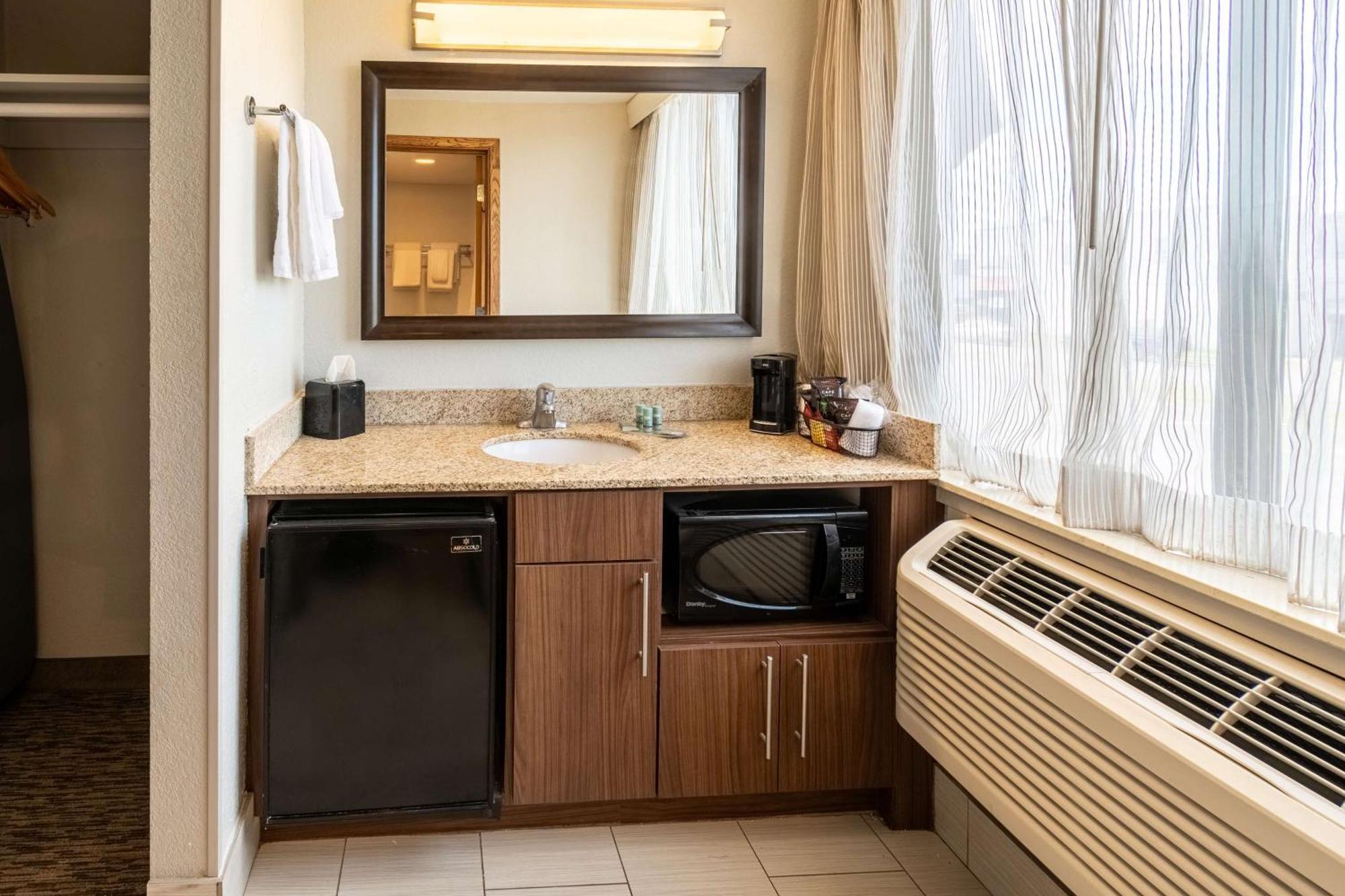 Best Western Bridgeview Hotel Superior Buitenkant foto