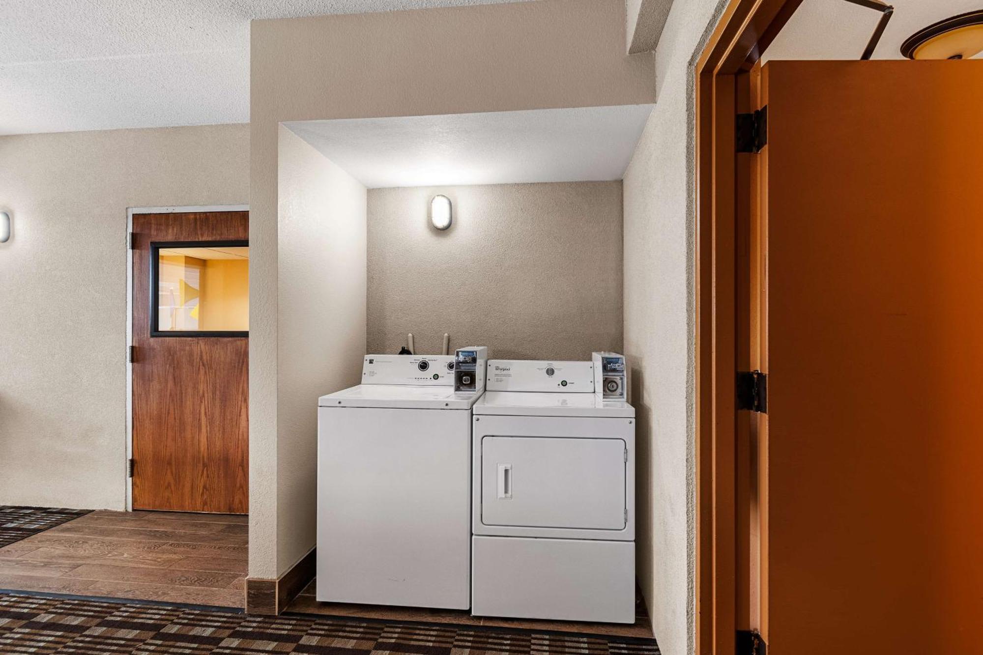 Best Western Bridgeview Hotel Superior Buitenkant foto